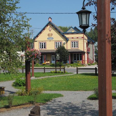 Auberge Le Voyageur 몽트랑블랑 외부 사진